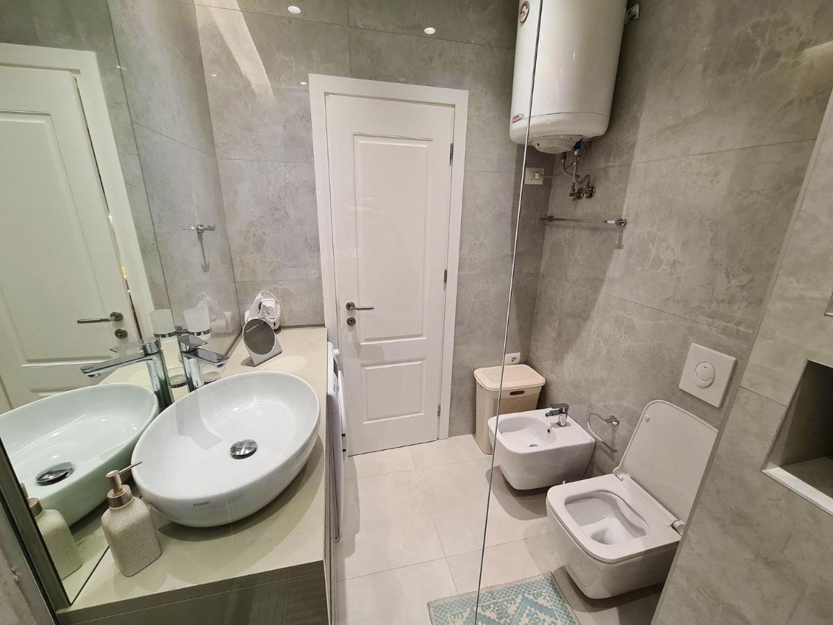 Comfort Apartment Tirana Center Exteriér fotografie